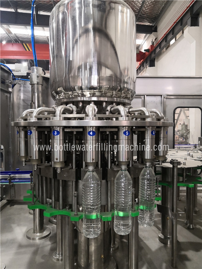 पीएलसी नियंत्रण प्लास्टिक की बोतल स्वचालित लीची रस भरने की मशीन 0