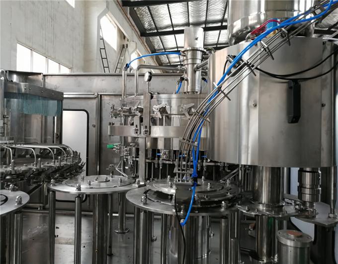 Soft Drink Carbonated Drink Filling Machine For Gas Water ,  Sparking Water , Soda Water 1