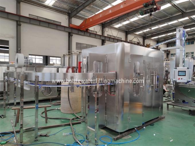 SUS304 कार्बोनेटेड कैन ड्रिंक फिलिंग मशीन 150ml-2L 0