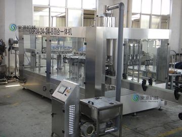 चीन 24 Heads Carbonated Soft Drink Filling Machine आपूर्तिकर्ता