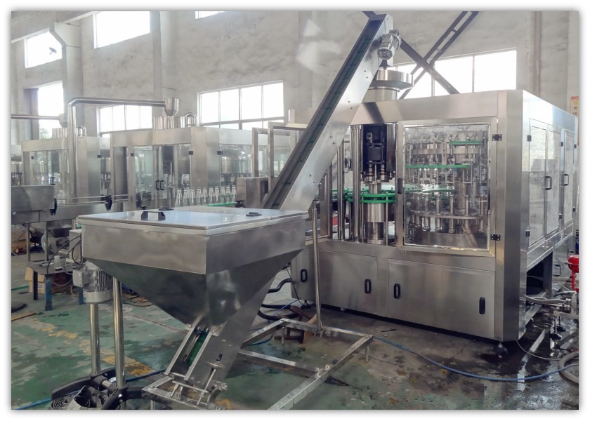 3000kg Glass Bottle Carbonated Drink Filling Machine With Touch Screen Control